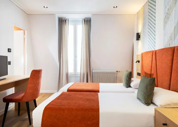 Hotel Espace Champerret